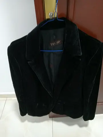 Black Velvet Blazer woman large, Classic Single-Breasted