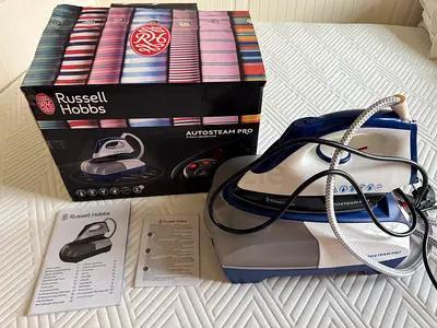Steam generator iron from Russel Hobbs