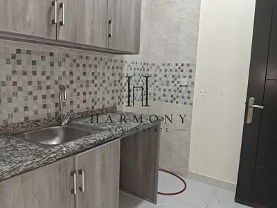 Quiet Studio l Unfurnished l Ground Floor l Old Corniche Area l Married couple or Single Professional l NO KIDS