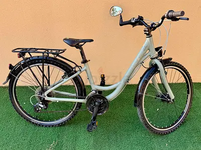 Cube Ella 240 bike 24” girls
