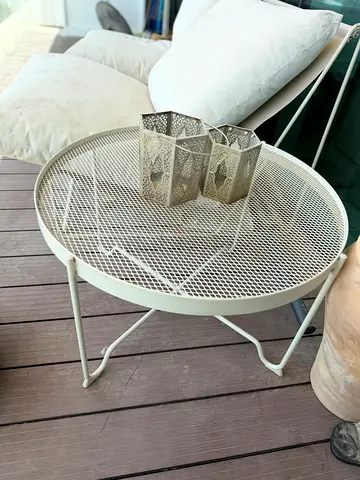 White Metal Mesh Round Side Table — Outdoor/Patio
