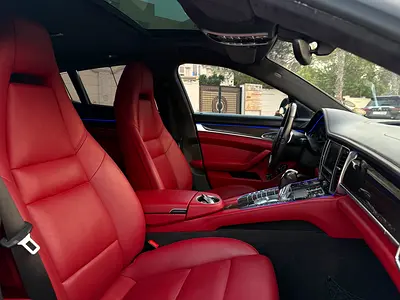 صورة 4 لـ 2014 Porsche PANAMERA