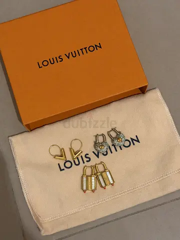 Set of Louis Vuitton earrings (3 pairs) with 1 original box and pouch