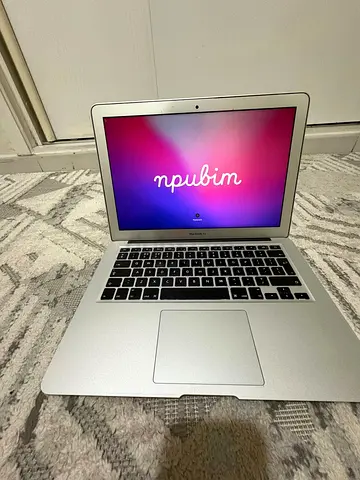 Apple MacBook Air 13-inch (Silver) - Good Working Condition