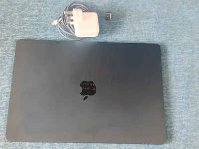 Space Grey Apple MacBook Air M3 , 256gb , 16GB Ram original with Charger
