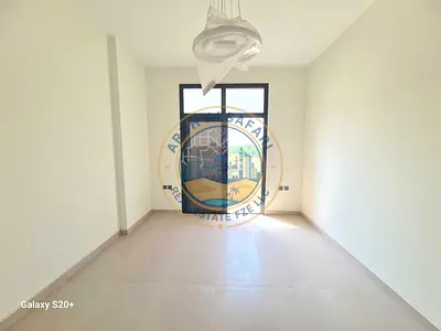 شقة جديدة تماماً بغرفة نوم واحدة مع شرفة