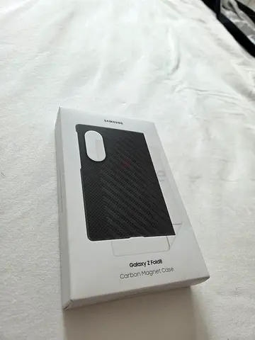 Galaxy Z Fold 8 Carbon Magnet Case