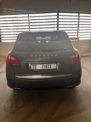 Porsche Cayenne S 2012 GCC Specs
