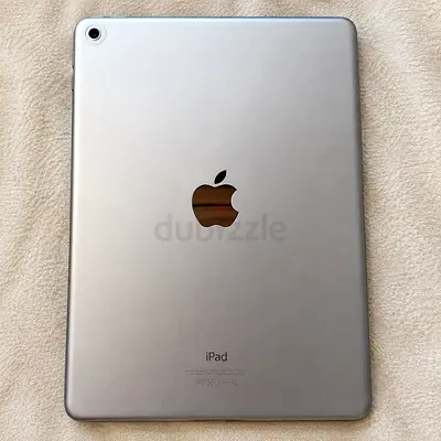 Apple iPad (Silver) - Good Working Condition