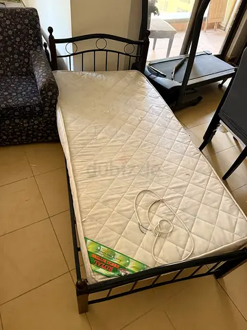 Single metal bed + Royal medical mattress