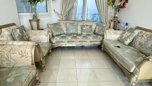 3-piece classic carved sofa set in green floral upholstery - good condition