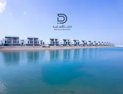 Ready 5BR Sea Villa: 5Y Payment, 10% Cash Off, 2Y Free Services, Freehold & Visa