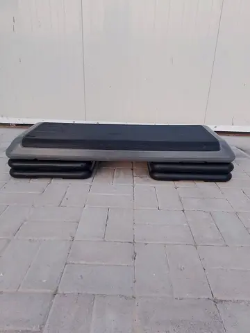 Adjustable Aerobic Step Platform with Risers - Good Condition