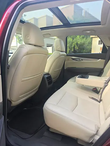 صورة 9 لـ 2017 Cadillac XT5