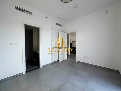 LAVISH ONE BHK AVAILABLE | LUXURY LIFE STYLE | WITH ALL AMENITIES
