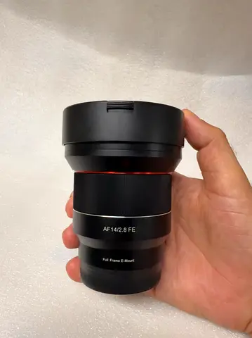 Sony Full-Frame 14mm f/2.8 AF FE Wide-Angle Lens – completely new condition gear for professional u