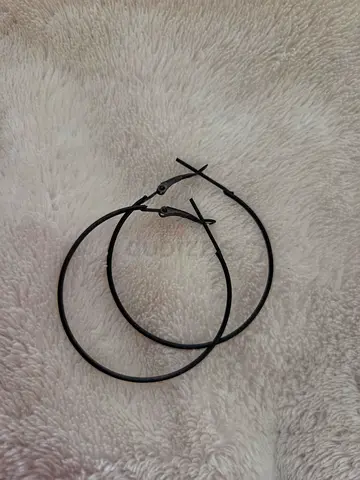 Black hoops