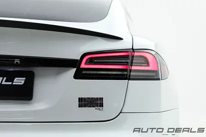 2023 Tesla MODEL S photo 9