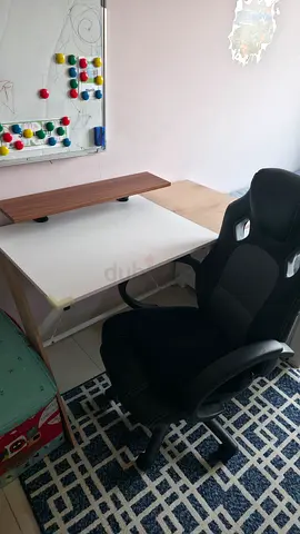Study desk with ergonomic swivel chair — Excellent condition