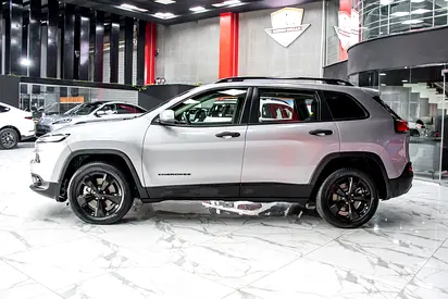 2017 JEEP CHEROKEE 照片 2