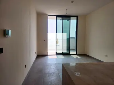 شقة كورنر بغرفتي نوم | ميدتاون جنات | إطلالات متعددة من الشرفة | مطبخ مفتوح حديث