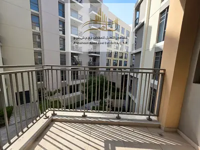 مباشرة مقابل سيتي سنتر الزاهية شقة غرفة وصالة بمساحة واسعة – يتميز العقار بتصميم عملي، ومساحة واسعة، وإطلالة مفتوحة.