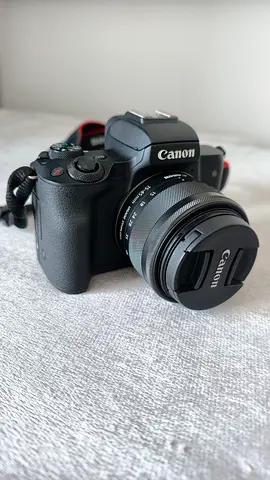 Canon m50