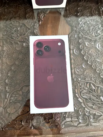 18 Pro Max Burgundy 256 GB