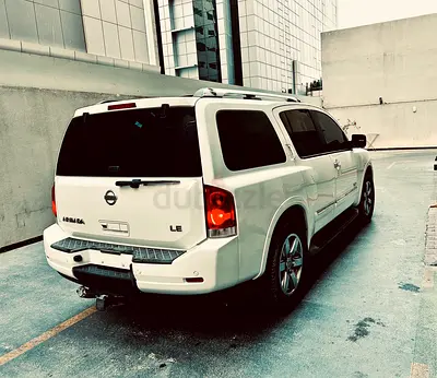 Reliable Nissan Armada 2011 LE | GCC-Well Maintained-8 seats driving great 100% EVERYTHING