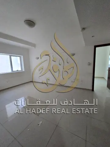 شقة غرفتين وصالة للإيجار في التعاون الشارقة، مساحات ممتازة وموقع مميز، تأمين كاش، وأسعار تبدأ من 42 ألف وتصل إلى 44 ألف درهم