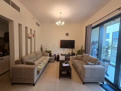 Premium 3+2-seater beige fabric sofa cum bed from Danube with cushions - good condition. Centre Tabl