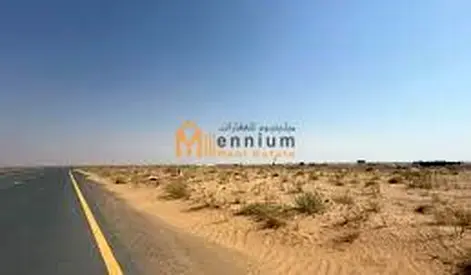 للباحثين على ارض تجارية للايجار في المالحة/الشارقة لبناء مبنى تجاري سكني لفترة طويلة من 25 سنة وأكثر في فهذه فرصة للاستثمار الناجع والعائد الجيد جدا