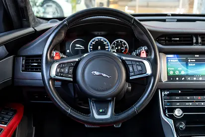 2020 Jaguar XF — миниатюра 16