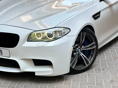 2013 BMW M5 — фото 2