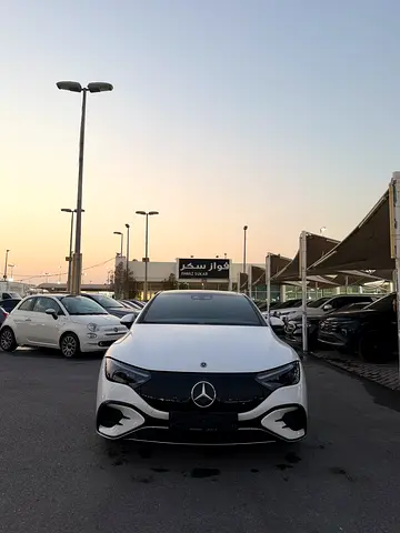 2023 Mercedes-Benz EQE 350+ GCC Specs