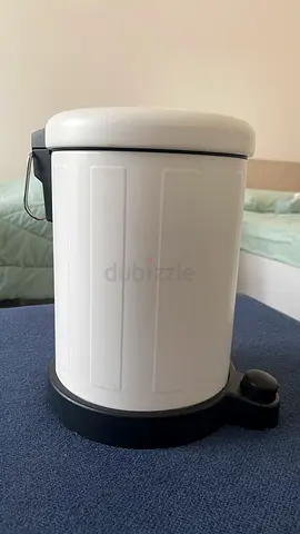 Bathroom Garbage Bin