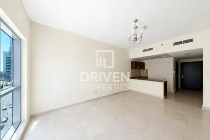 Multiple Cheques | Ready to Move In | Mid Floor