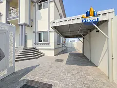 Spacious Ready to move 5 BHK Villa All master bedroom balcony Majlis hall Near park Cantrell AC just