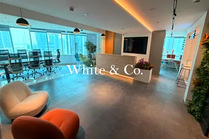 FULLY FURNISHED | CANAL VIEWS | VACANT