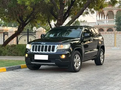 Jeep Grand Cherokee Limited 2012 GCC Specs V6 .3.6 engaine