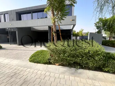 4BR FULL CORNER | BIG PLOT | NEAR MOSQUE | PRIME LOCATION