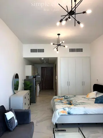 Bright Apartment with Balcony | Millennium Binghatti | Business Bay