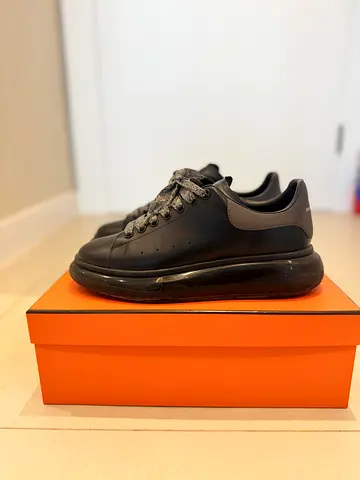 Original Alexander McQueen 42,5