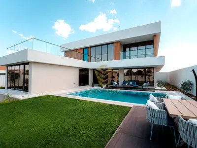 Ready-For Arab-Freehold-Standalone Villa-UNIQUE