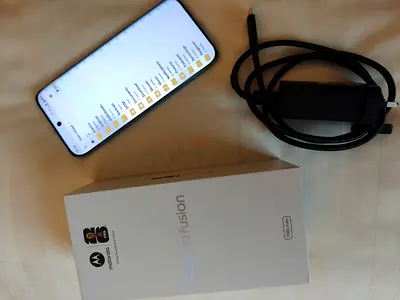 Motorola Edge 70 Fusion - Very good Working Condition with Charger and Box