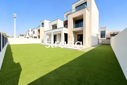 Landscaped | Single Row | Park Facing