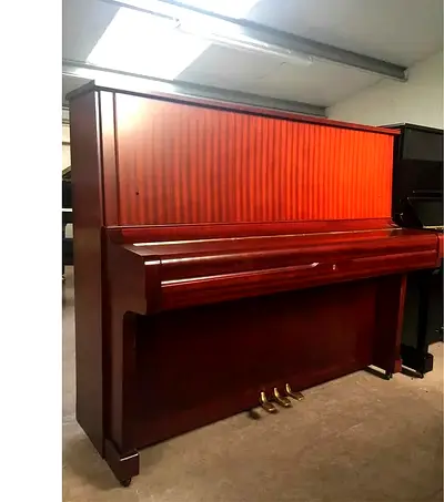 Yamaha U3