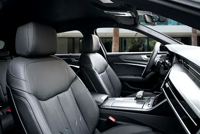 2025 AUDI RS6 缩略图 11