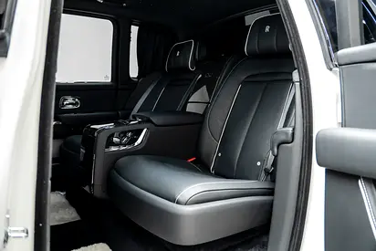 2025 ROLLS-ROYCE CULLINAN — миниатюра 16