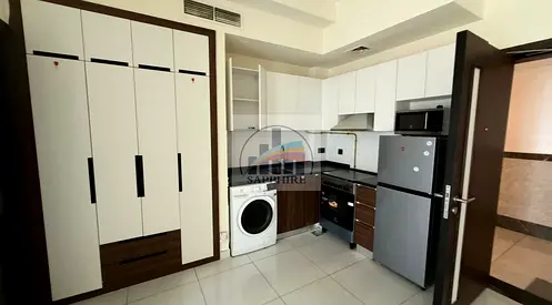 شقة استوديو مشرقة | لاونز باي دانوب بلوك 2 | شرفة | إطلالة على المنتزه والطريق